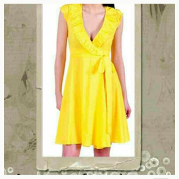 HOST PICK🎉 GOLDEN SUNSHINE WRAP DRESS - Picture 2 of 2